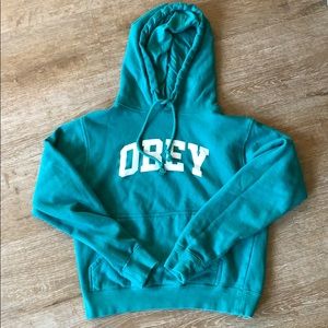 Green small Obey hoodie fits well and very comfy